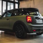 Hvorfor man burde skifte til vinterdæk, og hvordan man selv kan gøre det